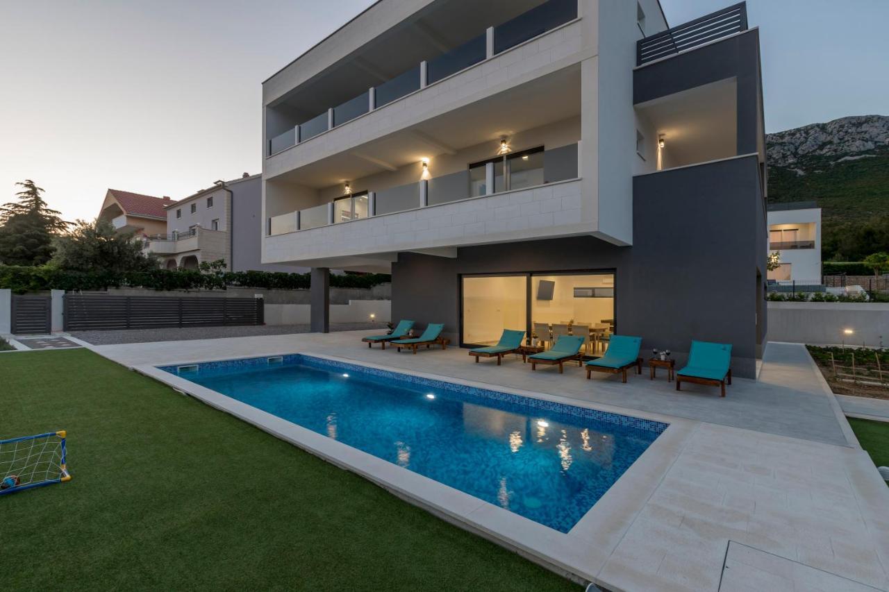 Luxury Villa La Nonna Ana - Heated Pool, Sea View, Near Split Kaštela Kültér fotó