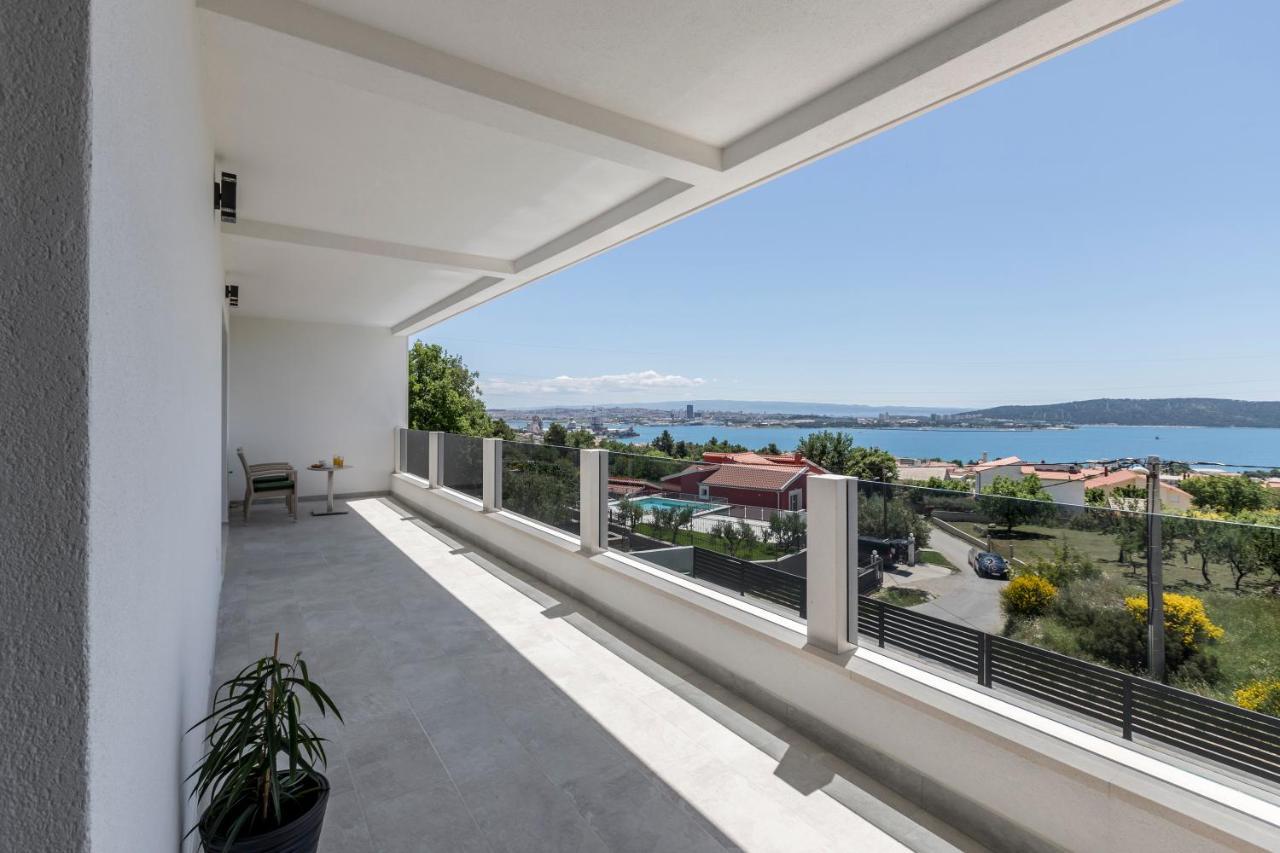Luxury Villa La Nonna Ana - Heated Pool, Sea View, Near Split Kaštela Kültér fotó