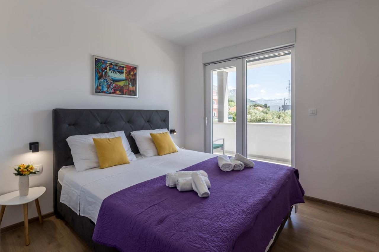 Luxury Villa La Nonna Ana - Heated Pool, Sea View, Near Split Kaštela Kültér fotó