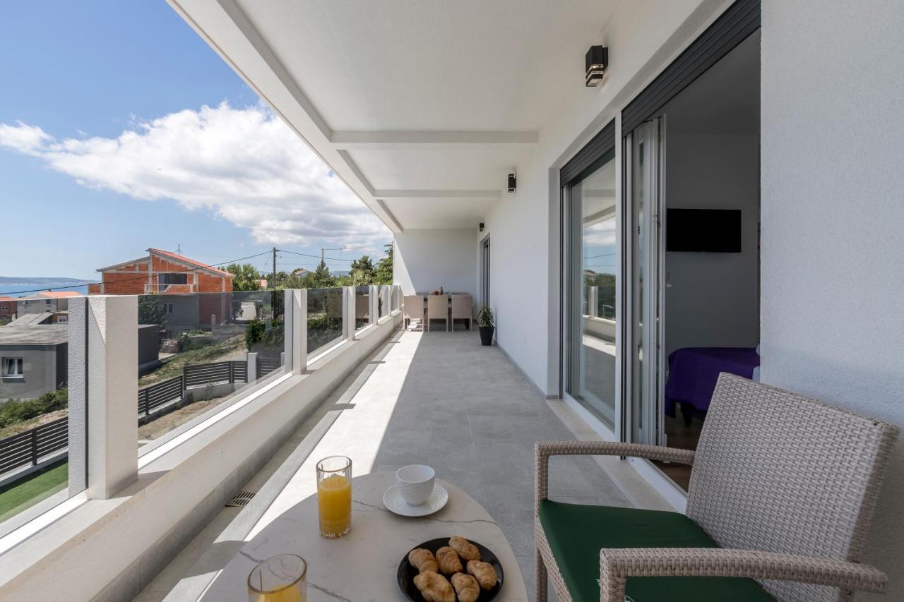 Luxury Villa La Nonna Ana - Heated Pool, Sea View, Near Split Kaštela Kültér fotó