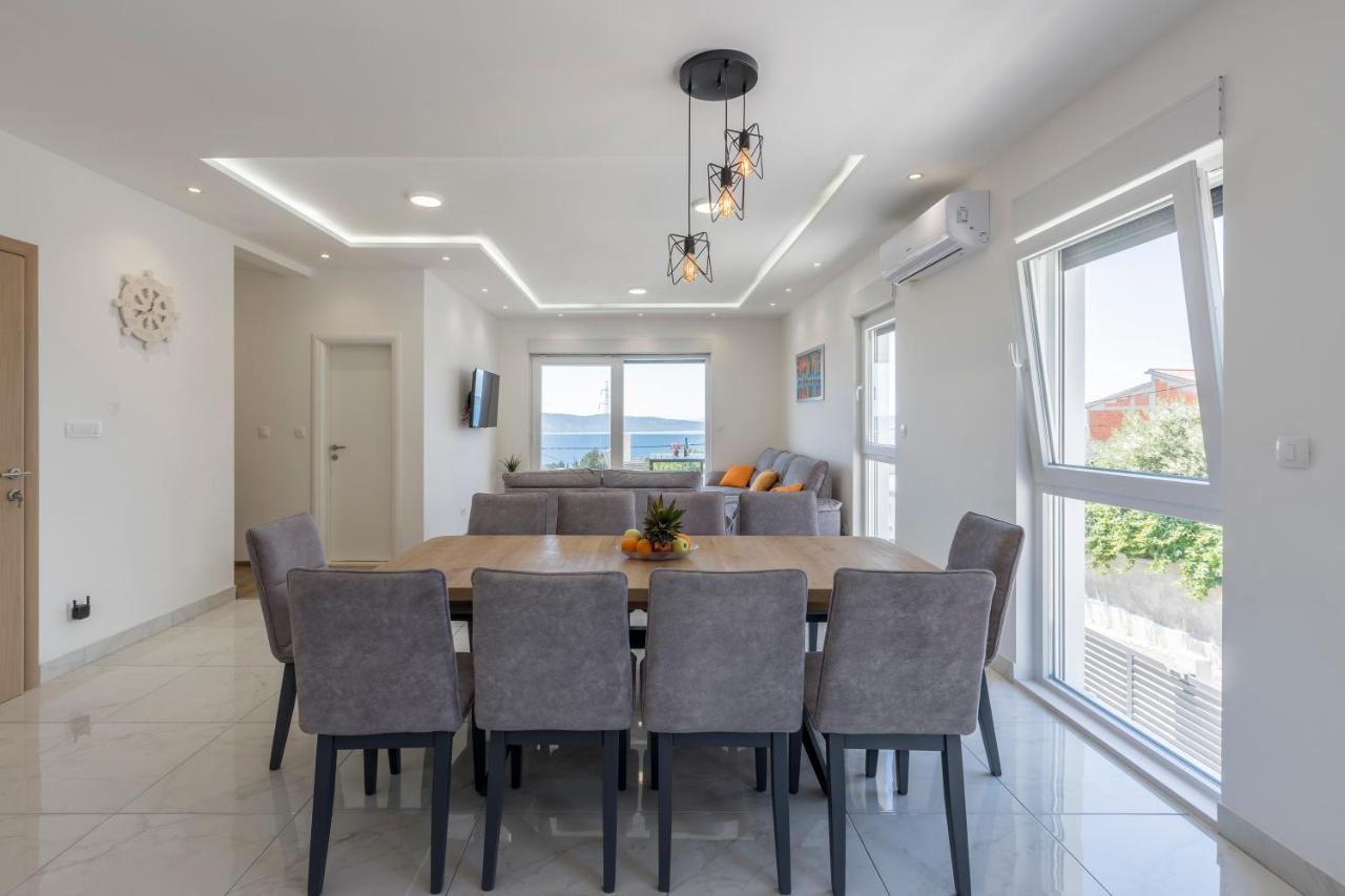 Luxury Villa La Nonna Ana - Heated Pool, Sea View, Near Split Kaštela Kültér fotó