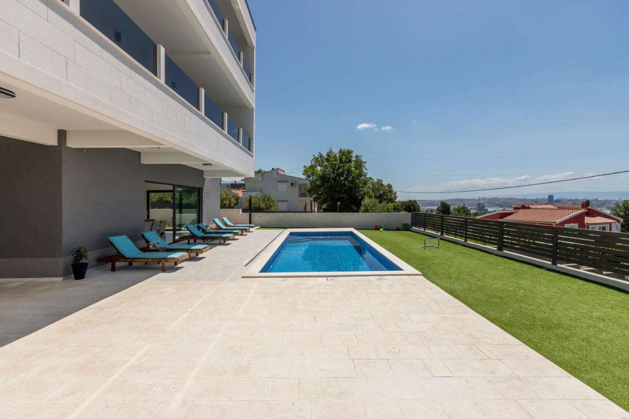 Luxury Villa La Nonna Ana - Heated Pool, Sea View, Near Split Kaštela Kültér fotó