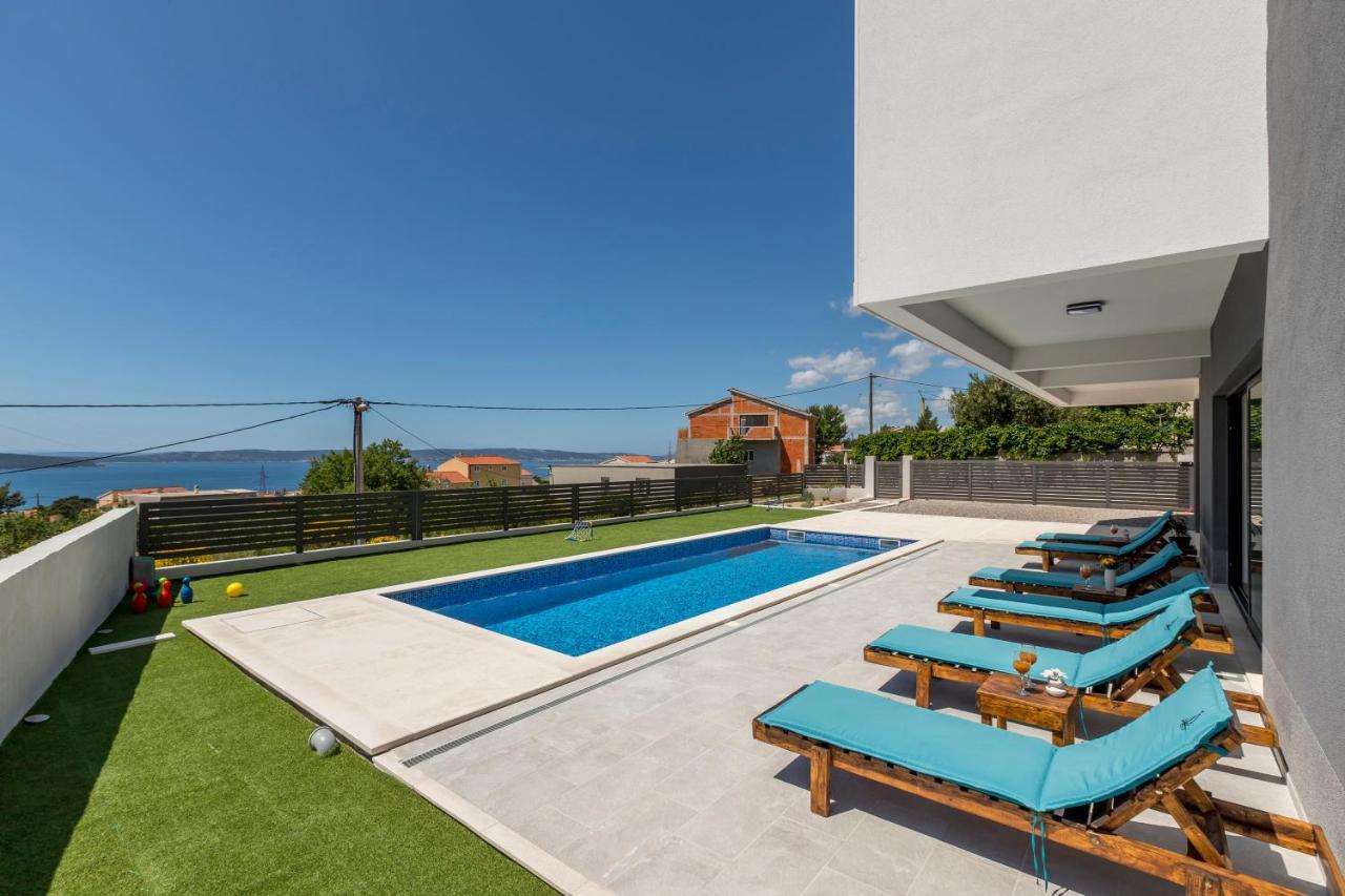 Luxury Villa La Nonna Ana - Heated Pool, Sea View, Near Split Kaštela Kültér fotó